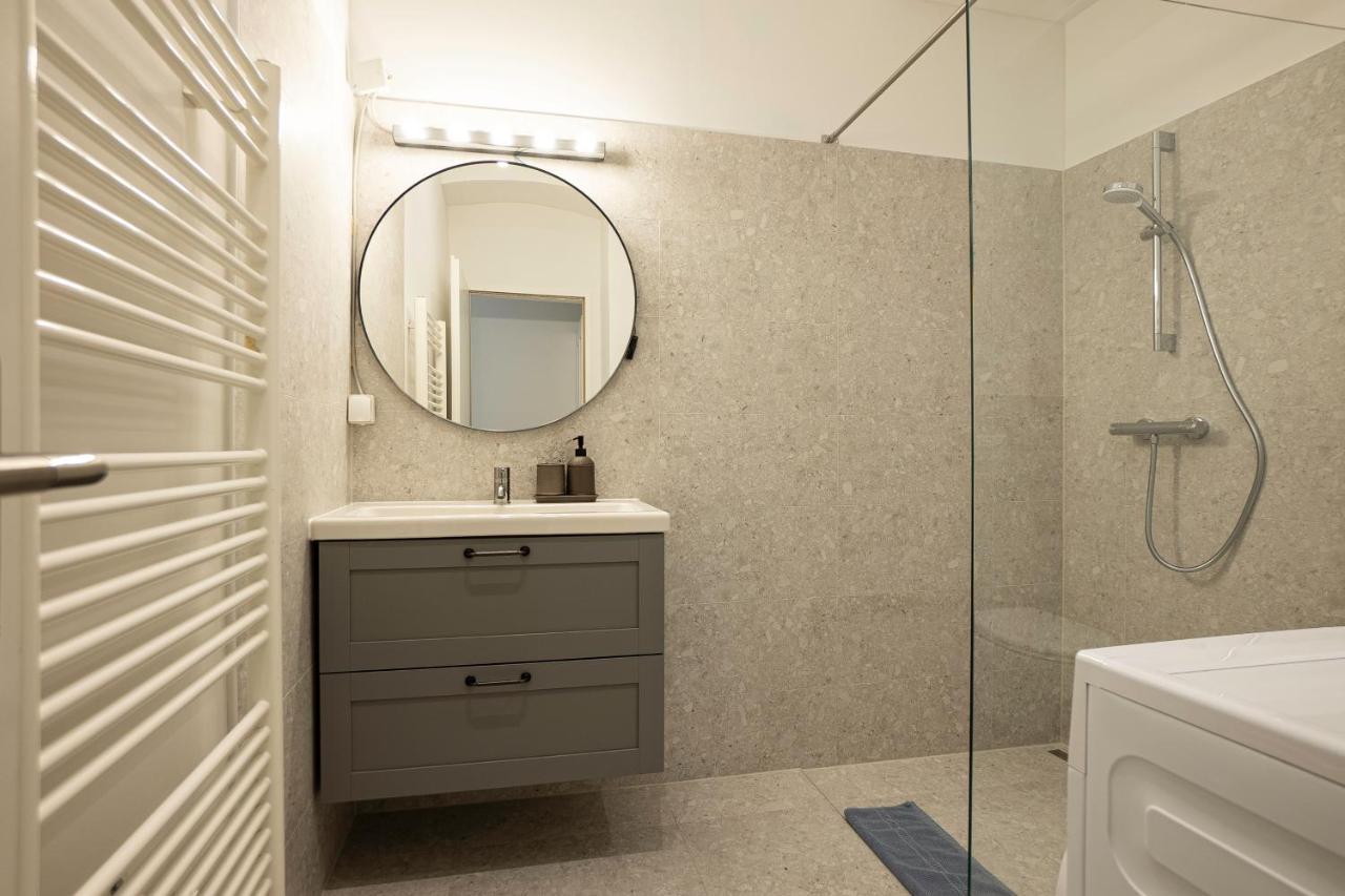 Experience Fresh Comfort In Our Brand-New Apartment In Vienna'S 17Th District Exterior foto