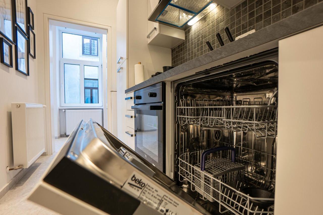 Experience Fresh Comfort In Our Brand-New Apartment In Vienna'S 17Th District Exterior foto